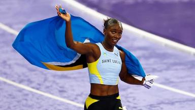 Record-breaking Julien Alfred, from Saint Lucia, has won gold in the women’s 100m